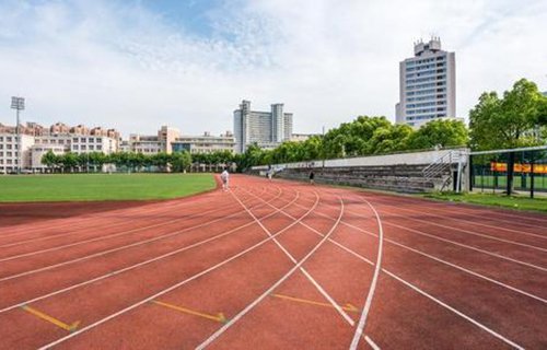 学历层次：中职