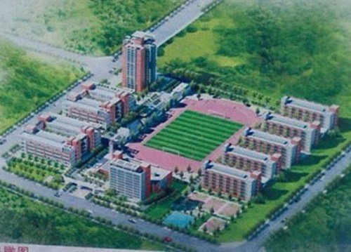 是遵义市第一所实行“全封闭
